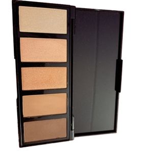 Nyx Highlighters and Bronzers in excellent condition.  Never worn.